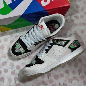 Nike Sb Dunk Embroidered Black And White Sneakers